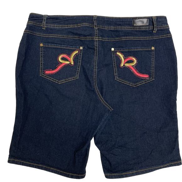RocaWear Denim Plus Size Shorts, Dark Wash, Shiny Embellished pockets, Size 18 - Picture 1 of 5
